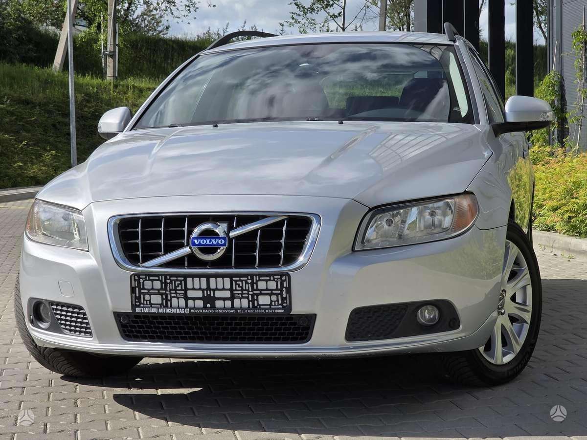 Volvo V70 2010 — engine 2400 cm³, 175 HP (129kW)