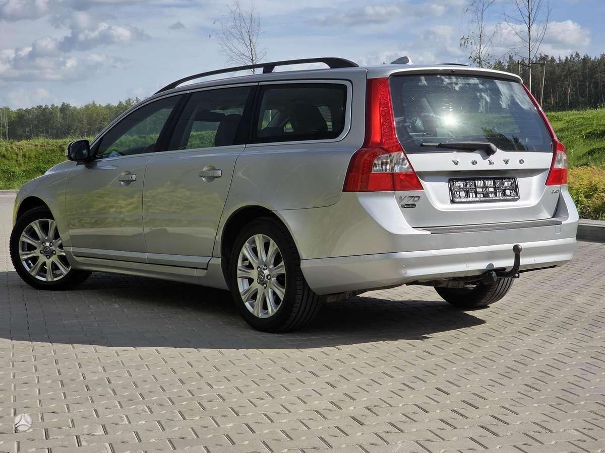 Volvo V70 2010 — photo 5