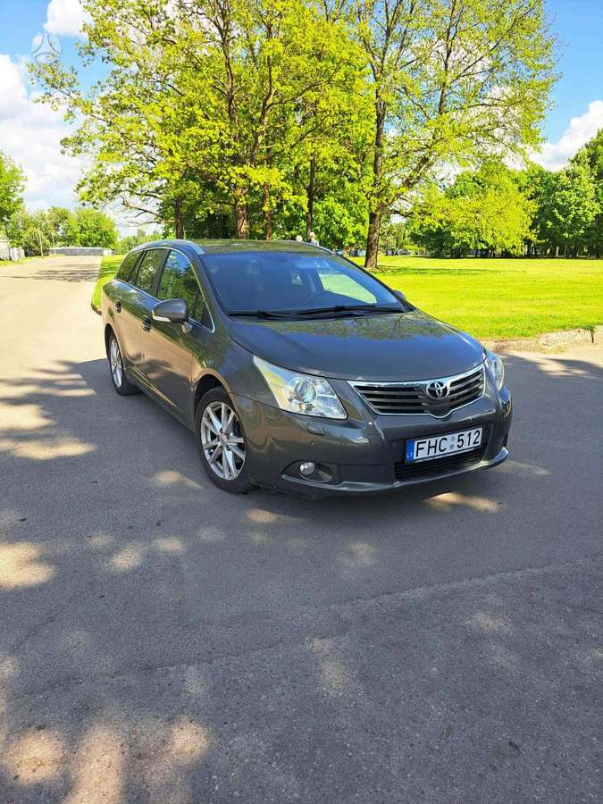 Toyota Avensis 2011 — photo 6