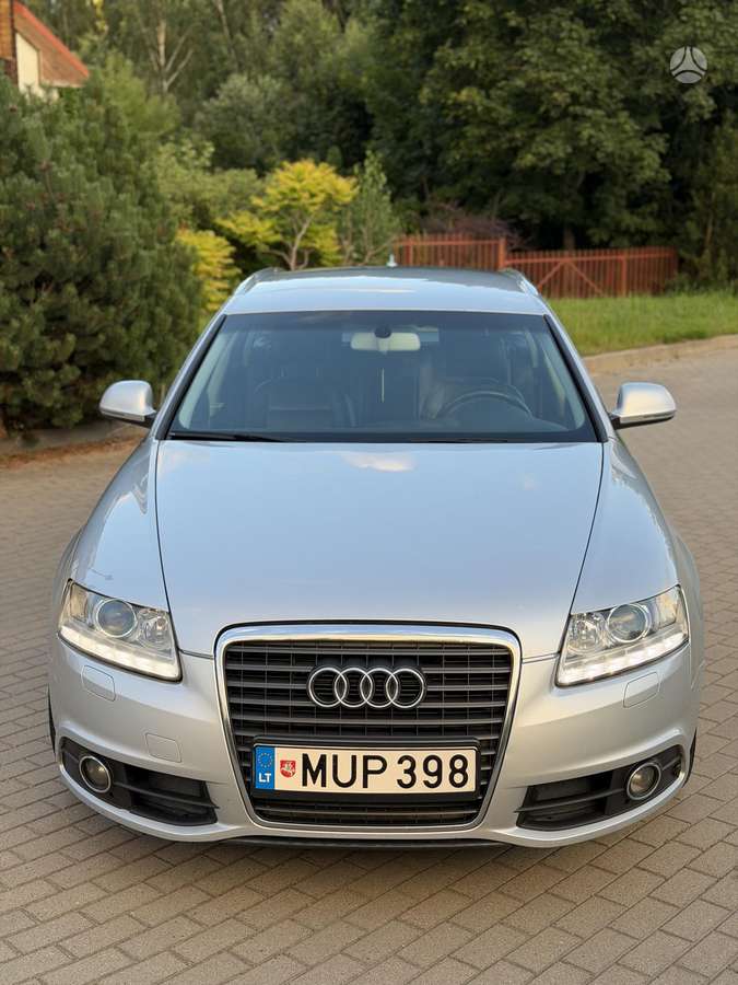 Audi A6 2010 — interior