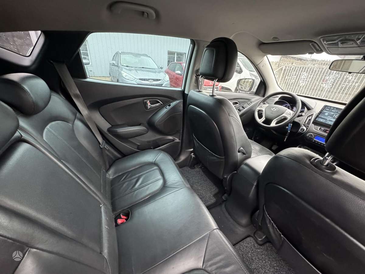 Hyundai ix35 2012 — photo 10