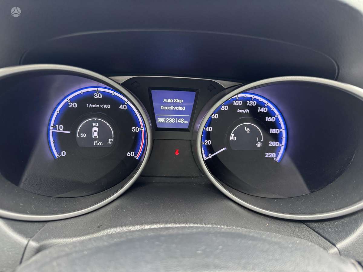 Hyundai ix35 2012 — photo 16