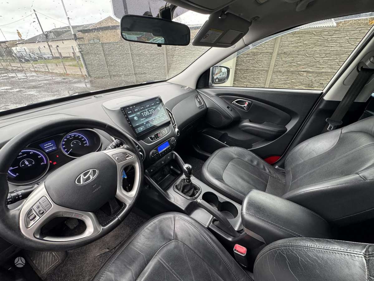 Hyundai ix35 2012 — photo 8