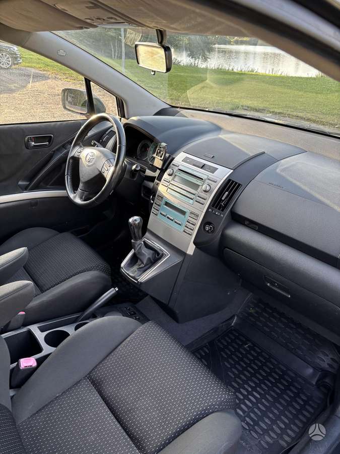 Toyota Corolla 2007 — photo 27