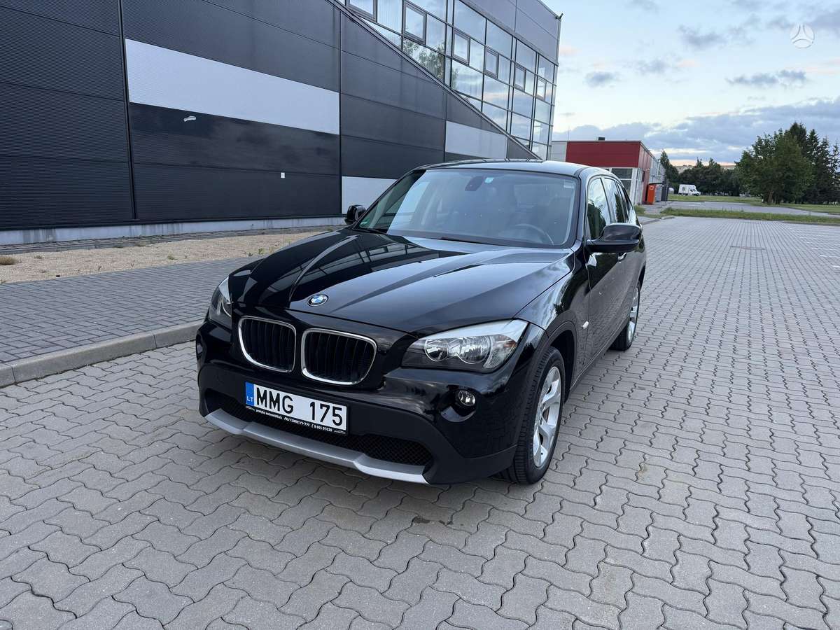 BMW X1 2011 — photo 10