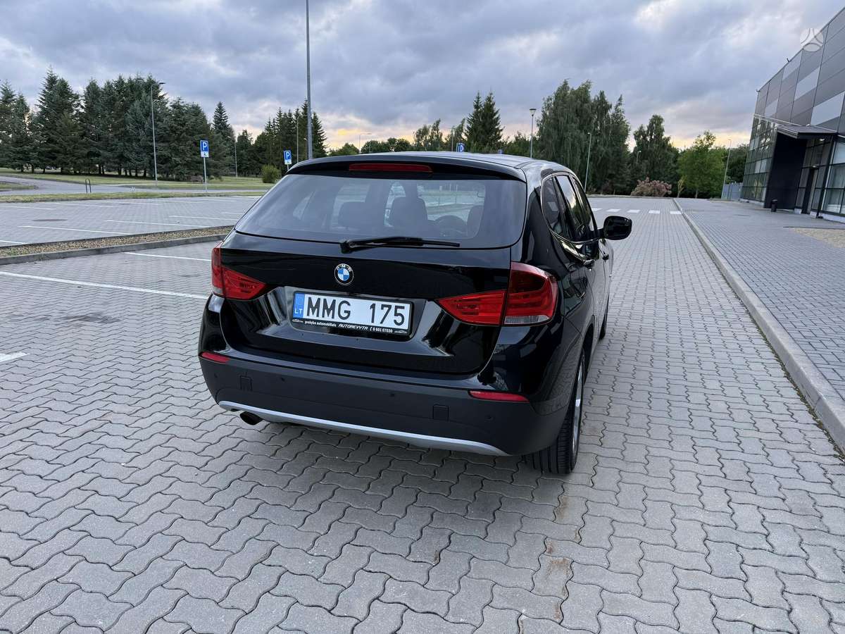 BMW X1 2011 — photo 14