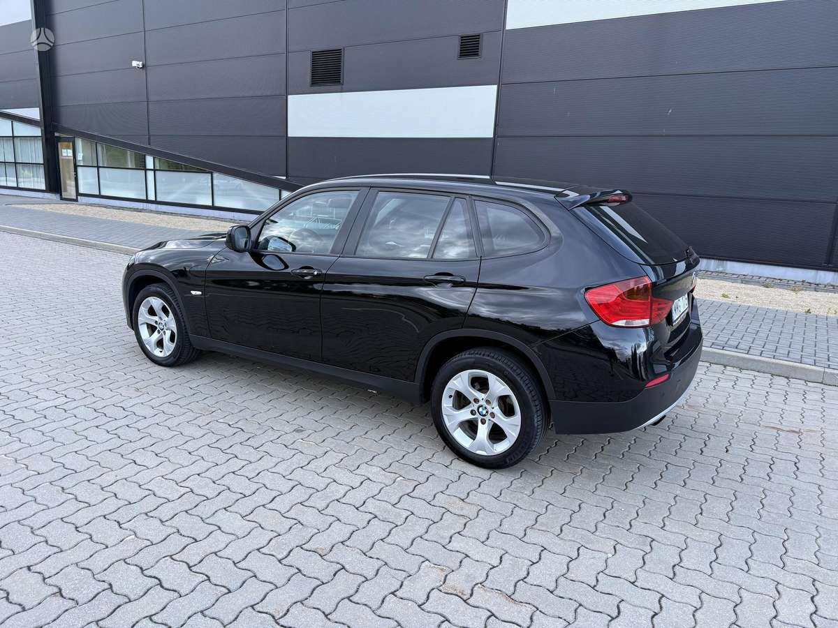 BMW X1 2011 — photo 15