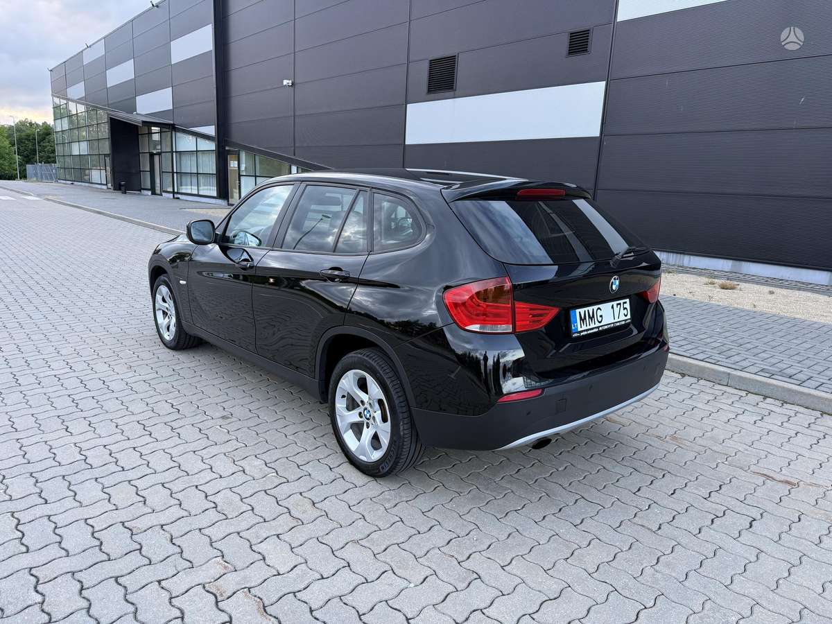 BMW X1 2011 — photo 6