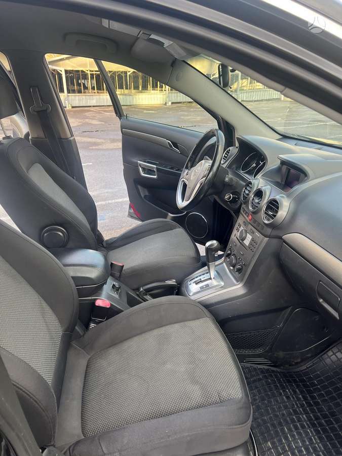 Opel Antara 2010 — photo 10