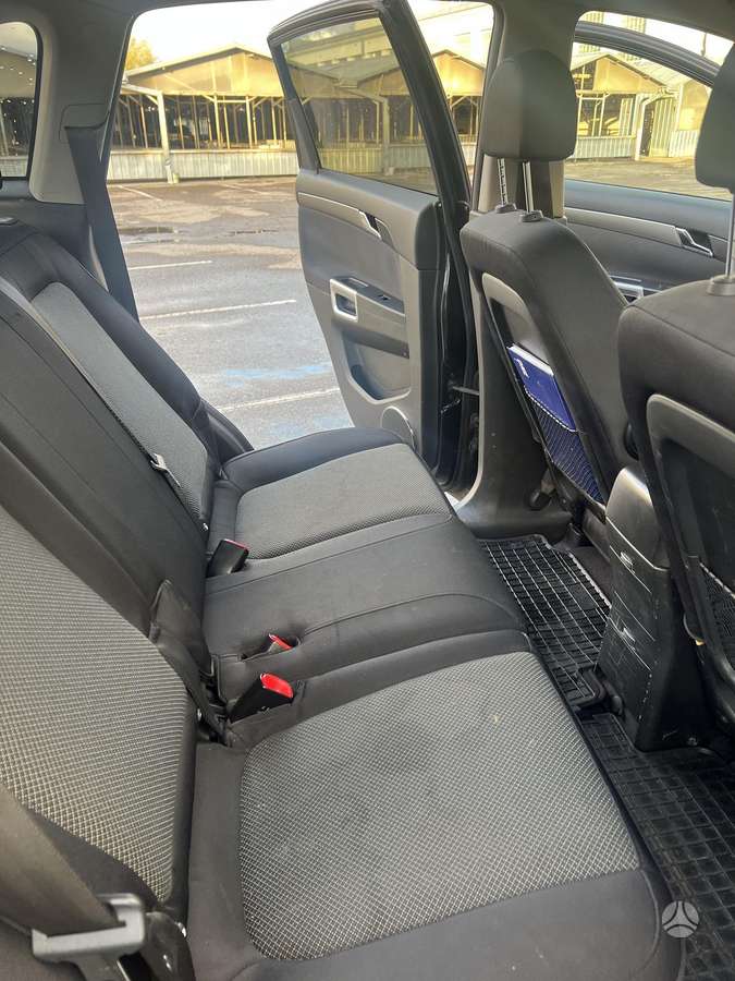 Opel Antara 2010 — photo 9