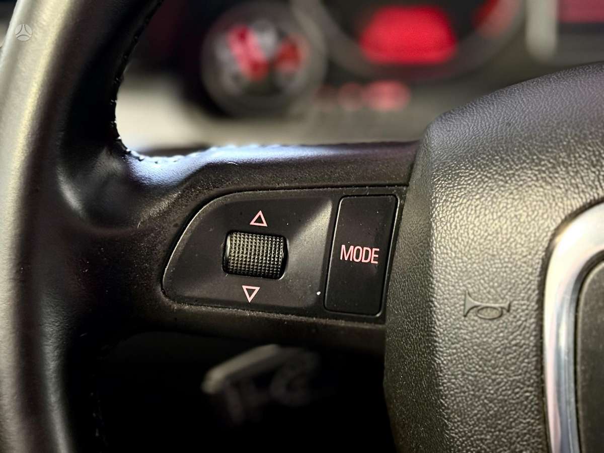 Audi A4 2008 — photo 11