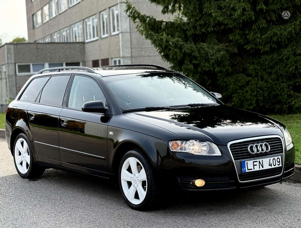 Audi A4 2008 — rear view