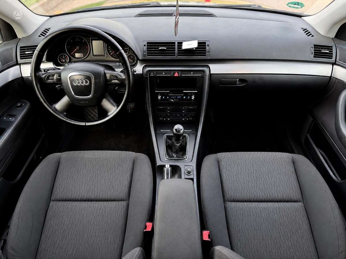 Audi A4 2008 — photo 20