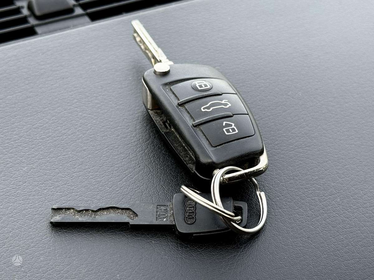 Audi A4 2008 — photo 23