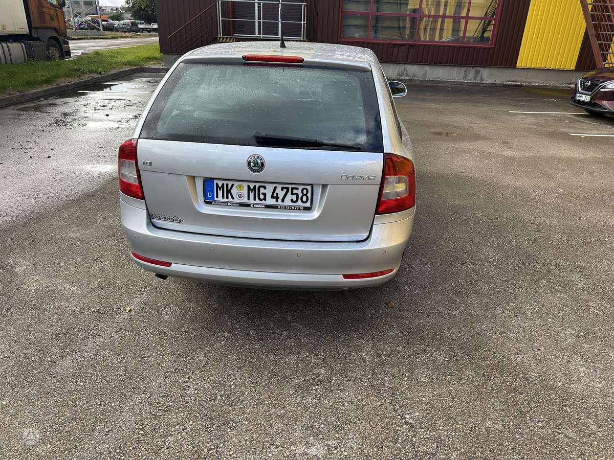 Skoda Octavia 2010 — photo 5