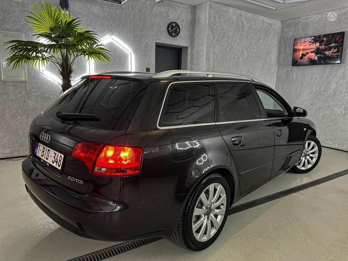 Audi A4 2007 — rear view