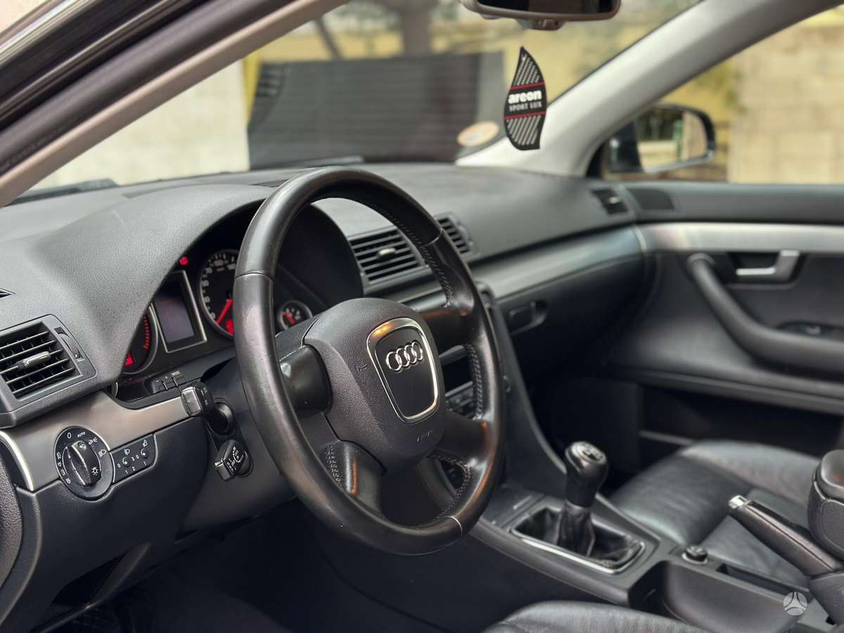 Audi A4 2007 — photo 22