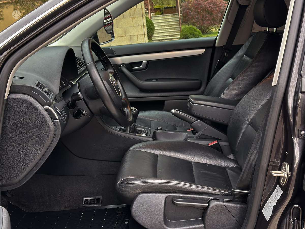 Audi A4 2007 — photo 25
