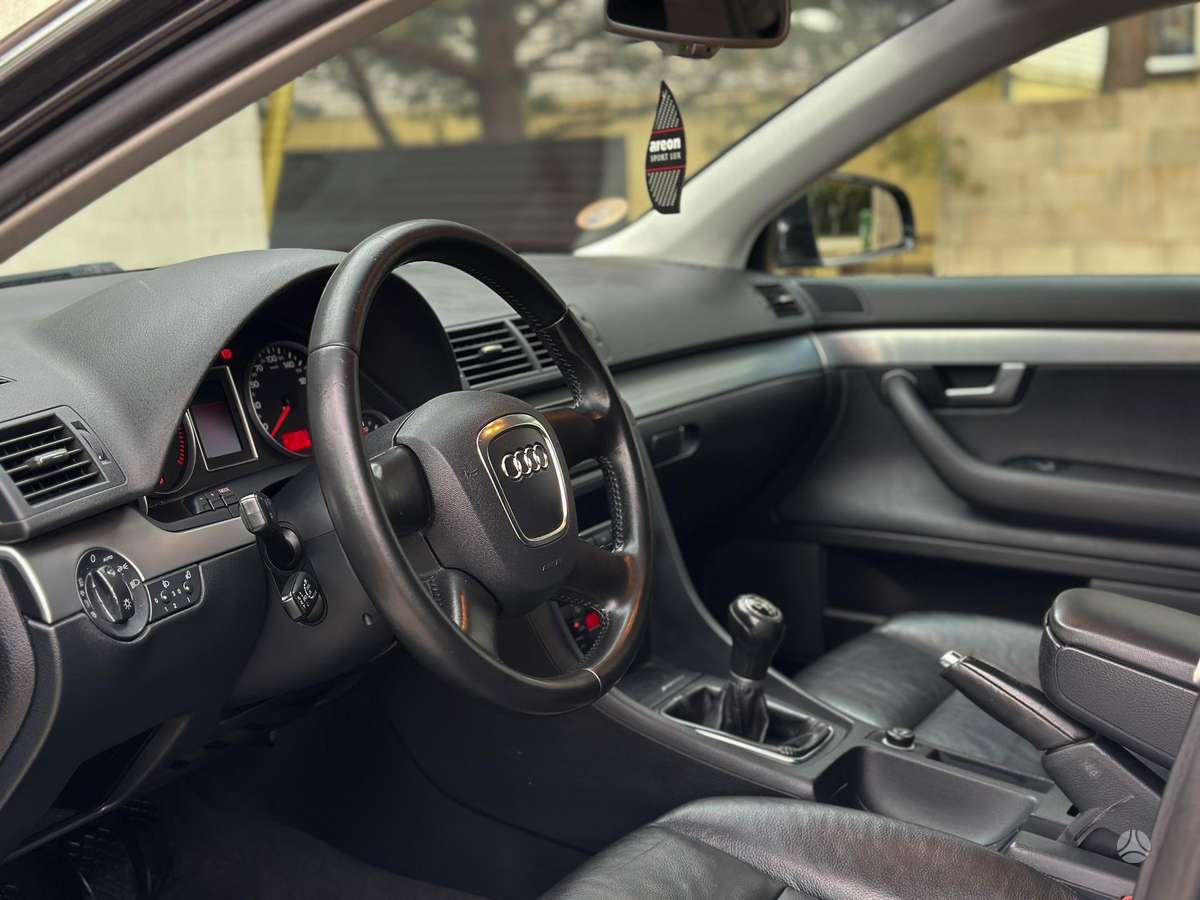 Audi A4 2007 — photo 27