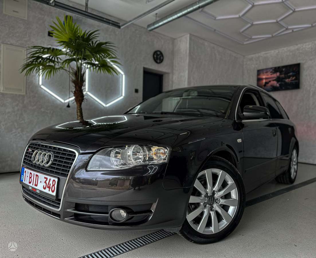 Audi A4 2007 — interior