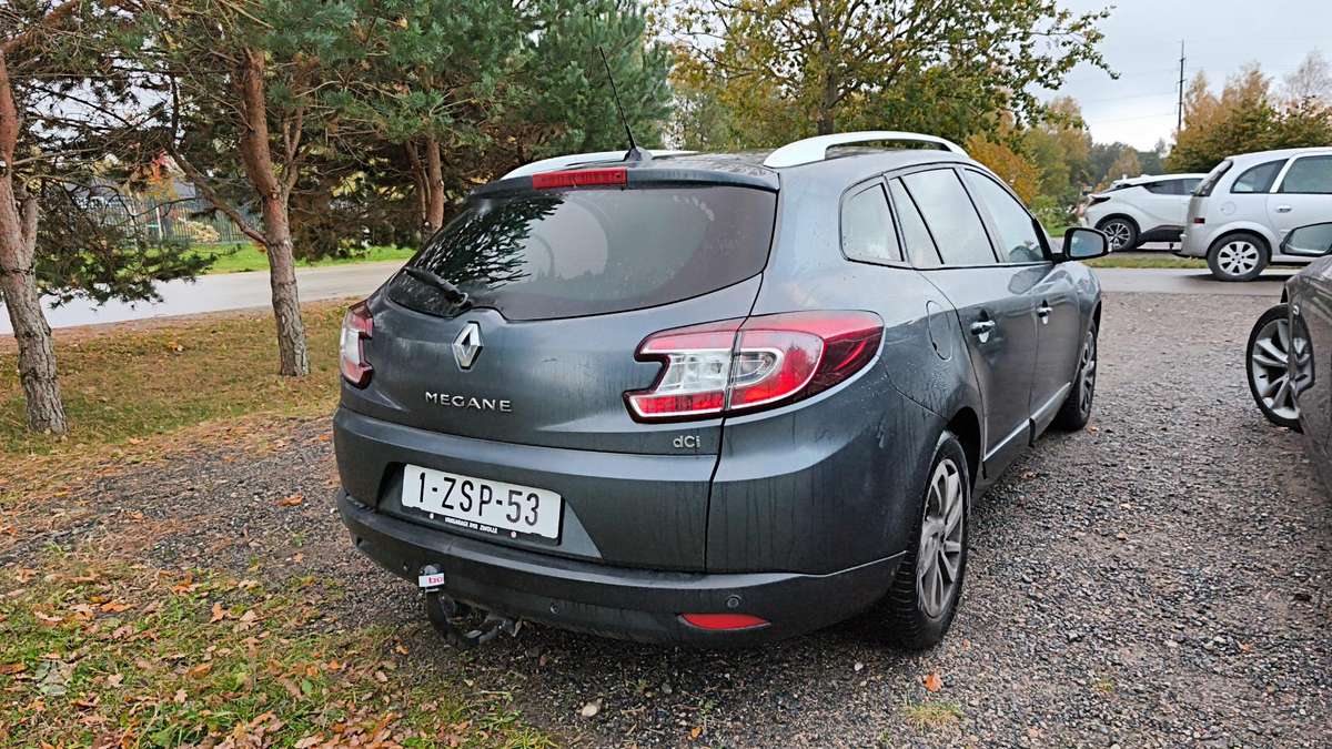 Renault Megane 2015 — rear view