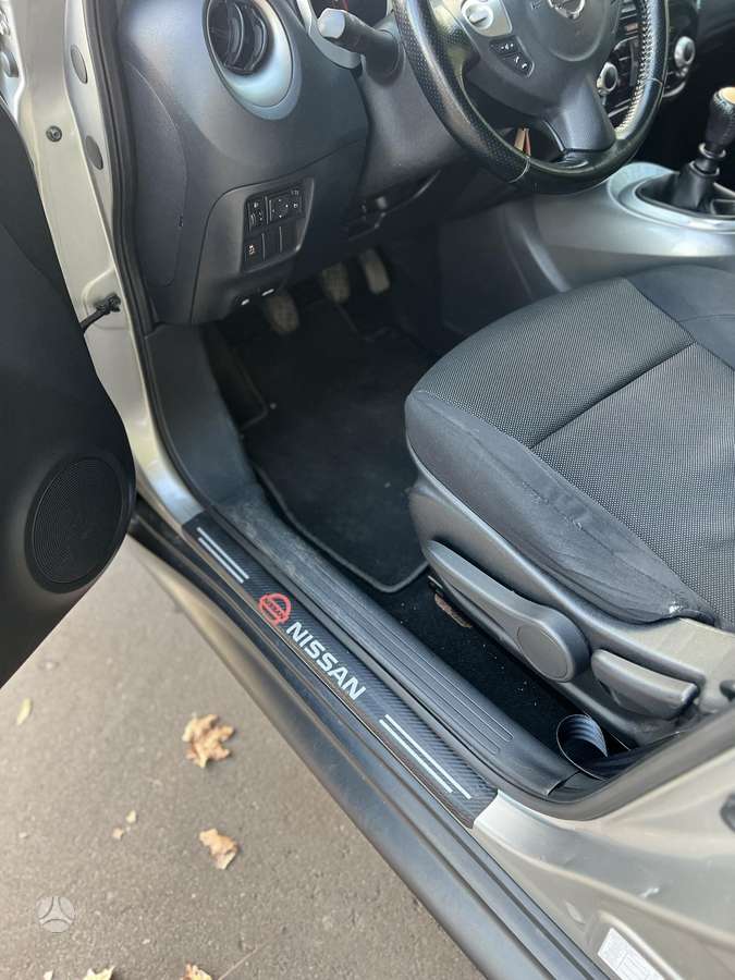 Nissan Juke 2011 — photo 12