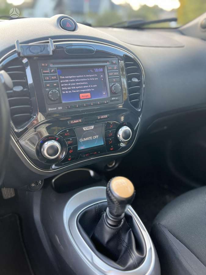 Nissan Juke 2011 — photo 8