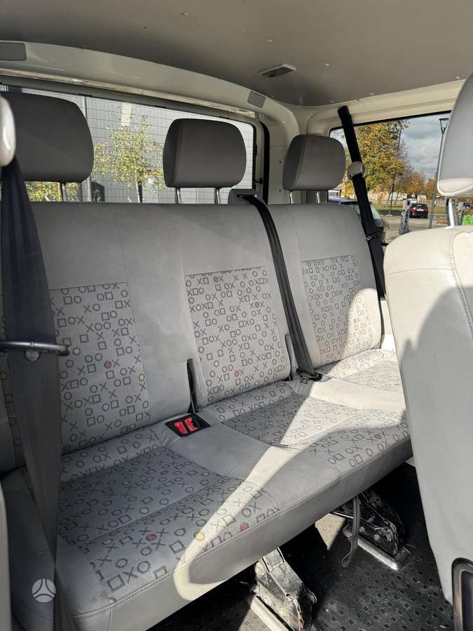 Volkswagen Transporter 2008 — photo 8