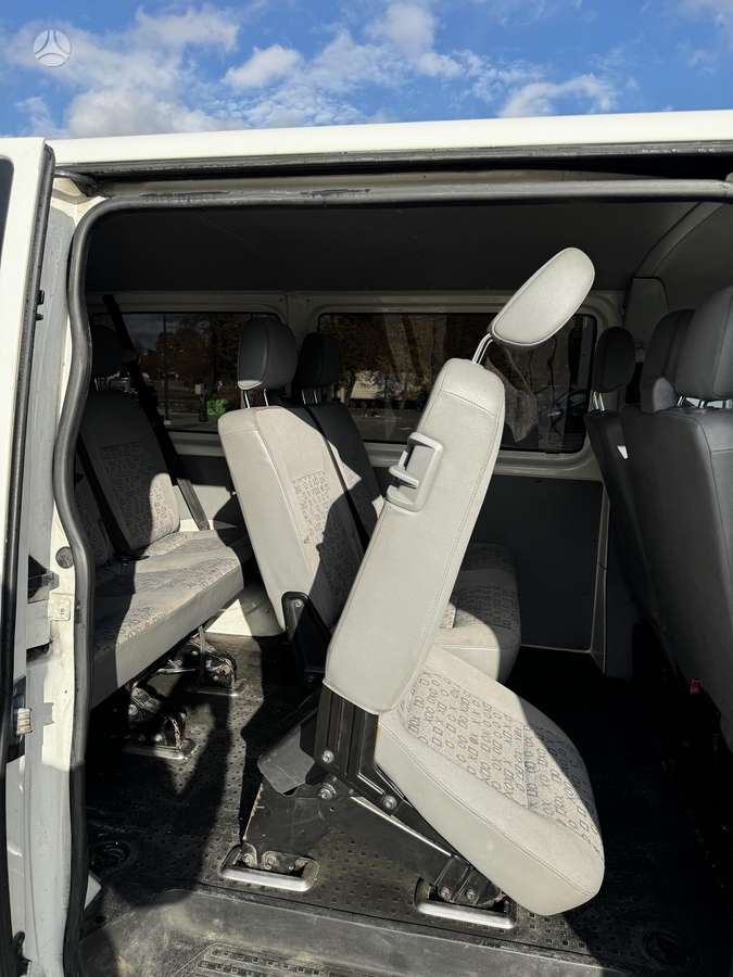 Volkswagen Transporter 2008 — photo 9