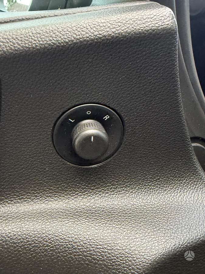 Opel Astra 2013 — photo 12