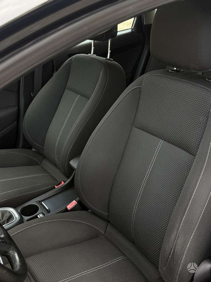 Opel Astra 2013 — photo 16