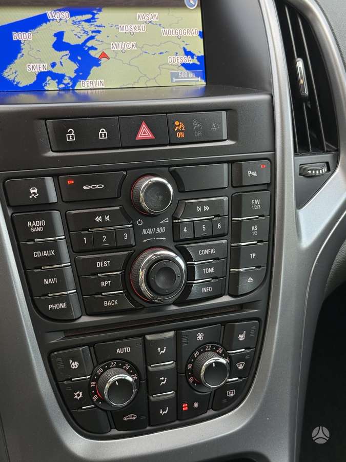 Opel Astra 2013 — photo 20