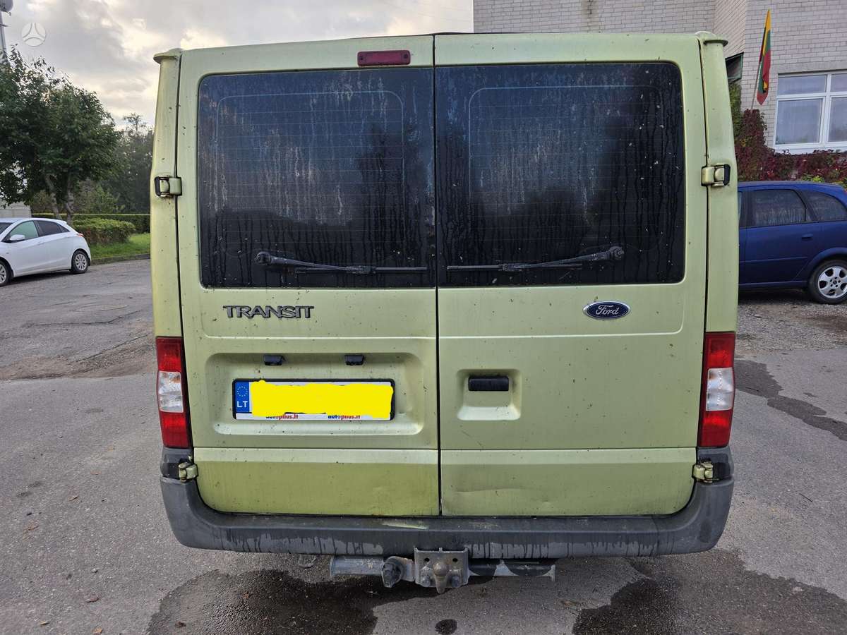 Ford Transit 2009 — photo 8