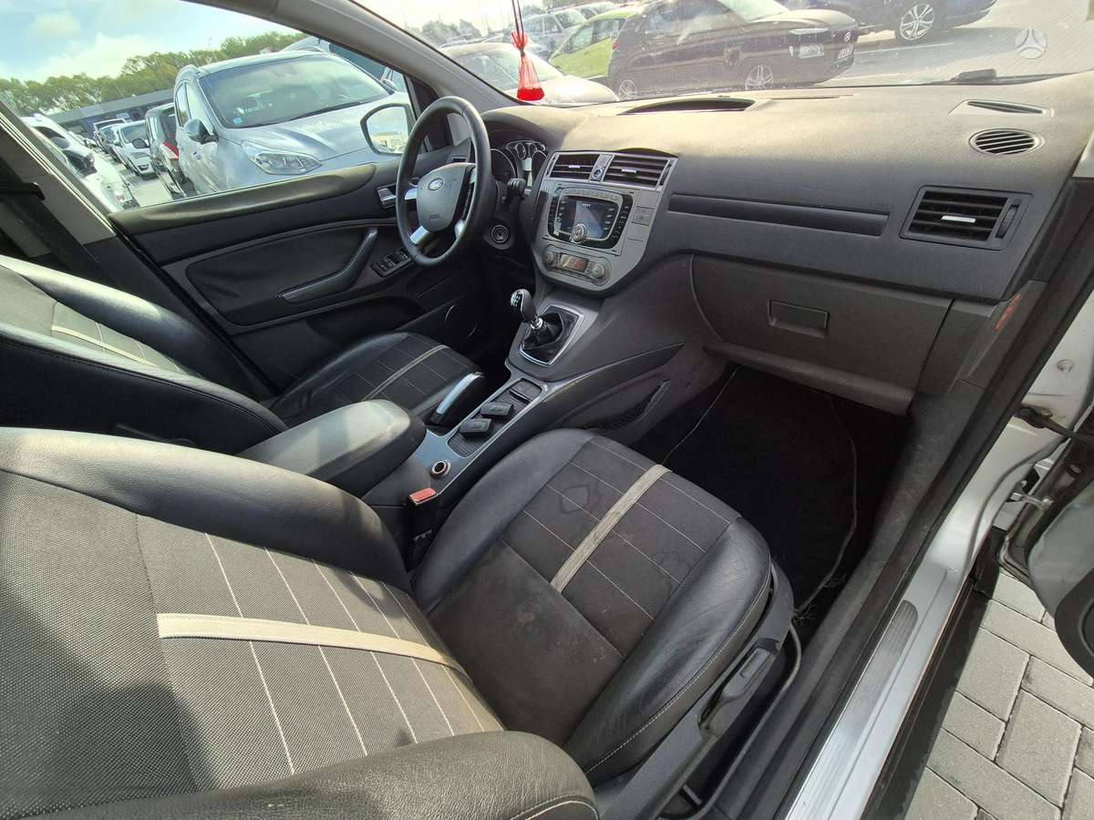 Ford Kuga 2009 — photo 10