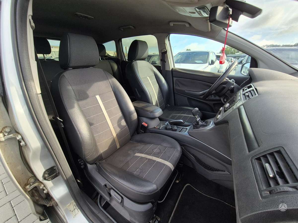 Ford Kuga 2009 — photo 11