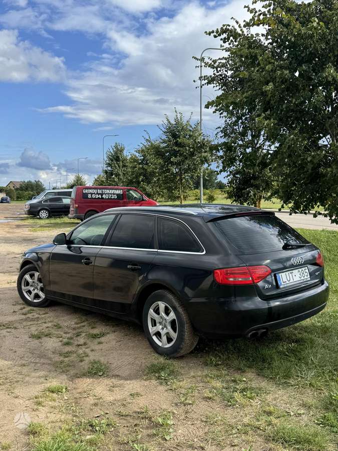 Audi A4 2008 — engine 1800 cm³, 160 HP (118kW)
