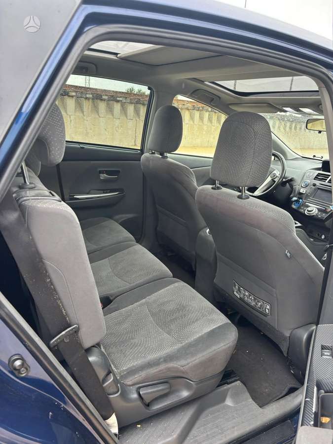 Toyota Prius+ 2013 — photo 15