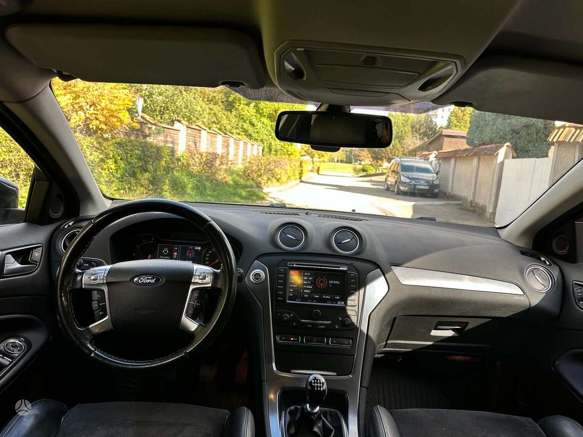 Ford Mondeo 2013 — photo 10
