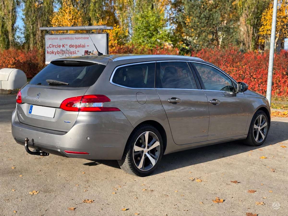 Peugeot 308 2015 — engine 1997 cm³, 150 HP (110kW)