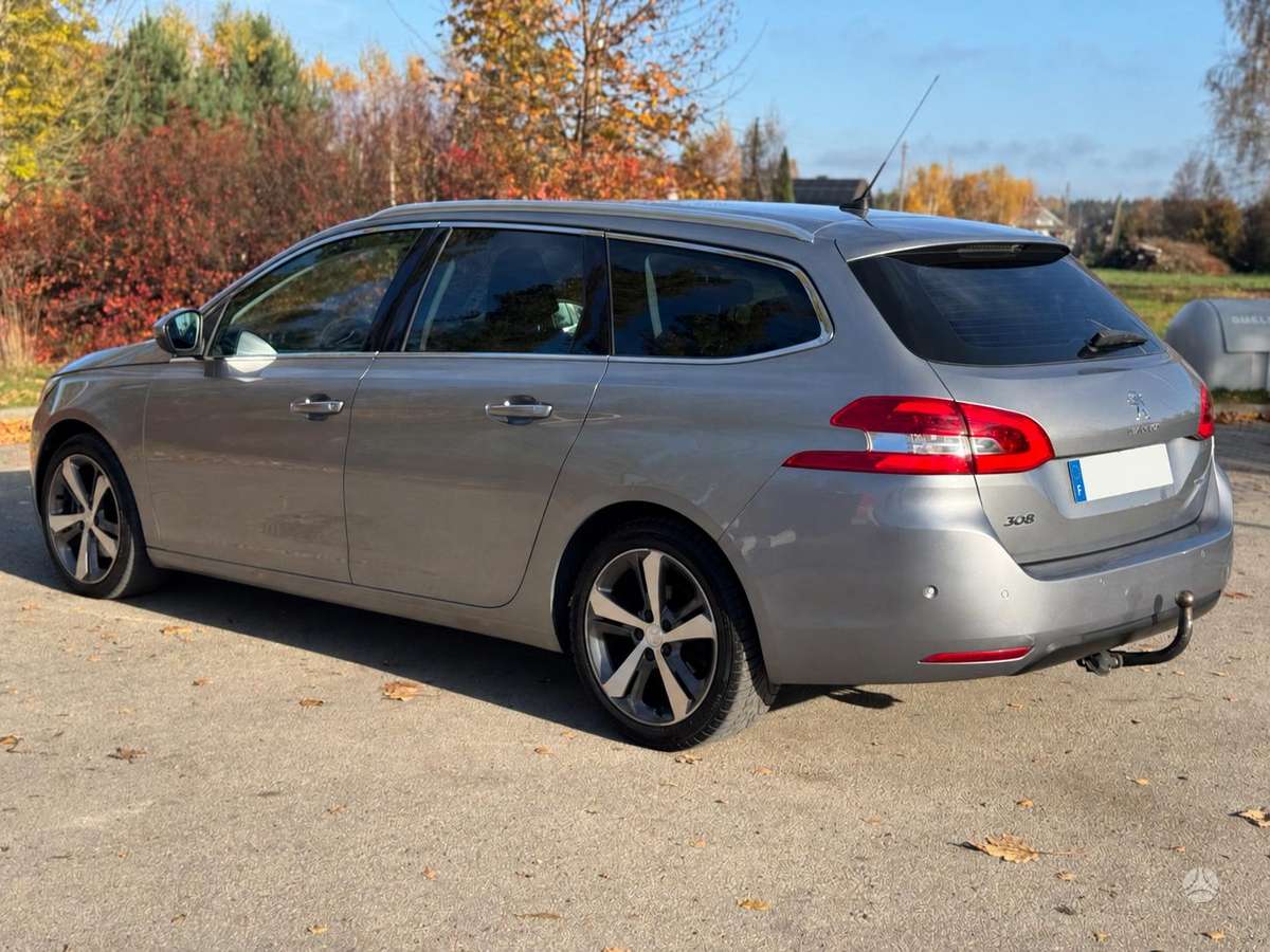 Peugeot 308 2015 — photo 5