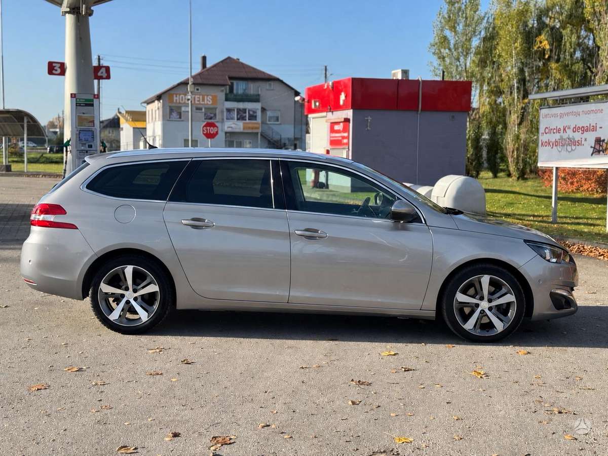 Peugeot 308 2015 — photo 6