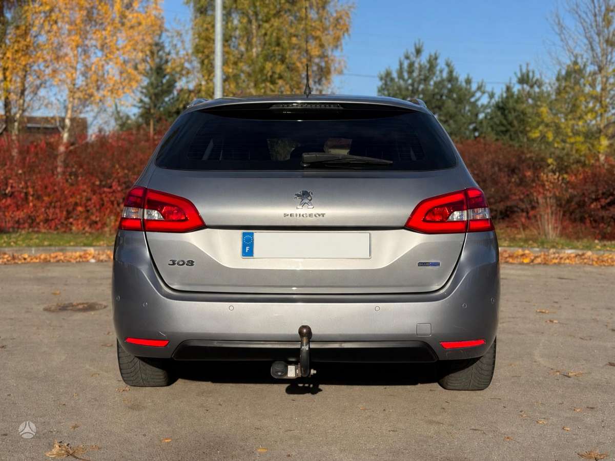 Peugeot 308 2015 — photo 7