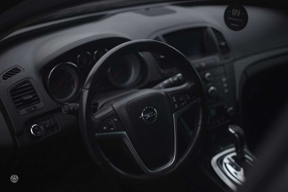 Opel Insignia 2010 — фото 10