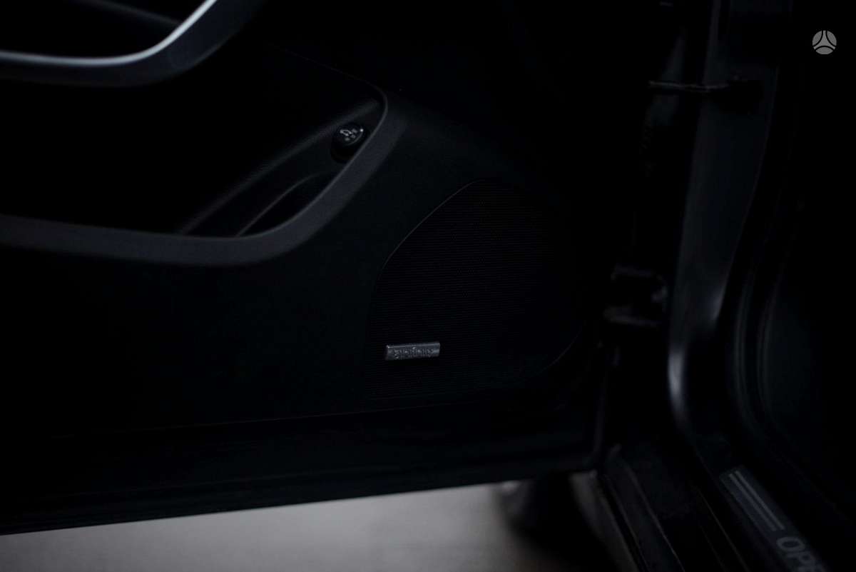 Opel Insignia 2010 — фото 12