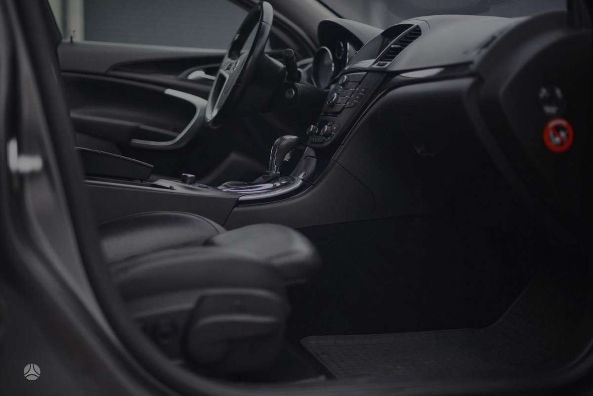 Opel Insignia 2010 — фото 14