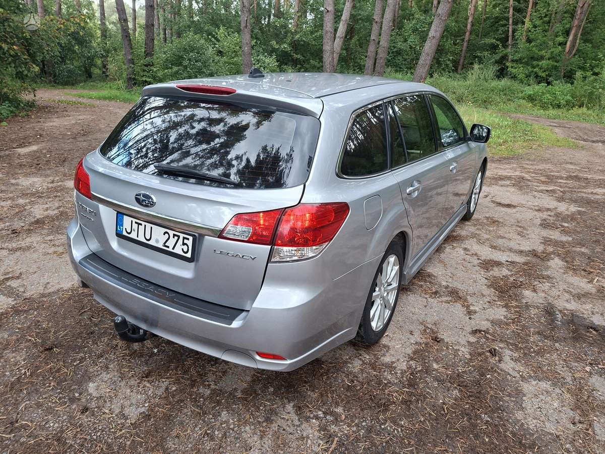 Subaru Legacy 2012 — двигун 2500 cm³, 167 HP (123kW)