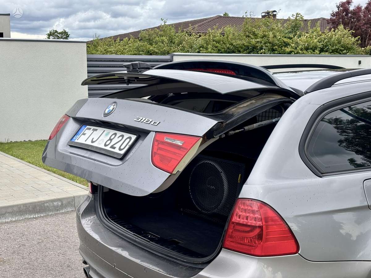 BMW 320 2008 — photo 7
