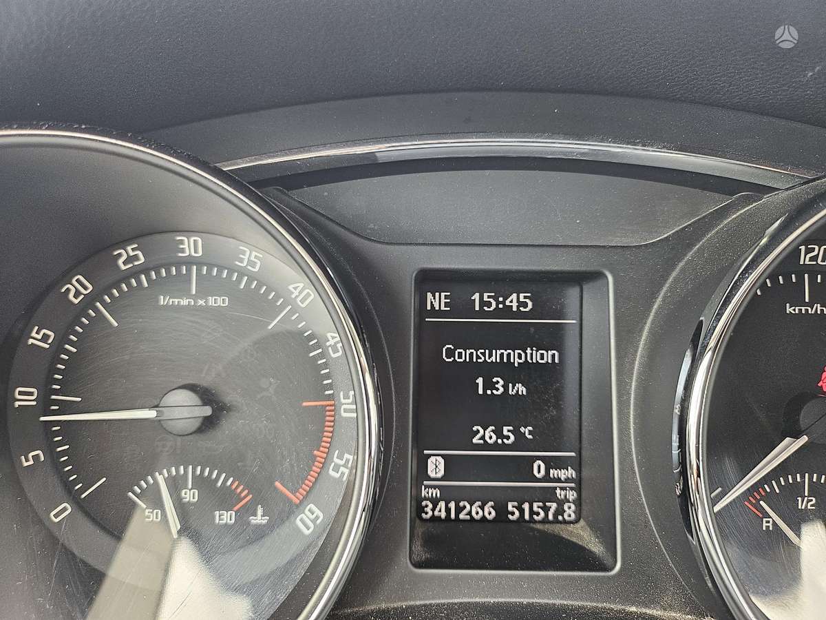 Skoda Superb 2014 — photo 8