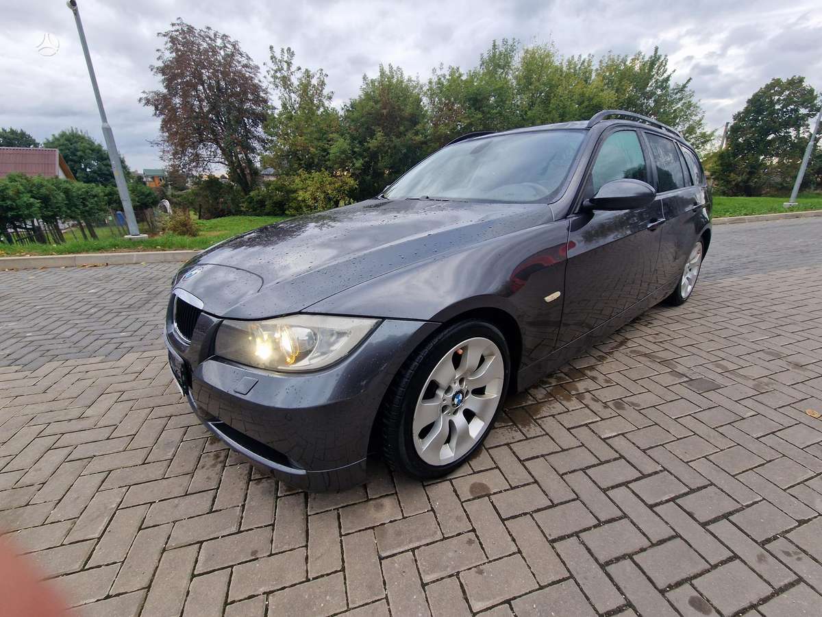 BMW 320, 2008