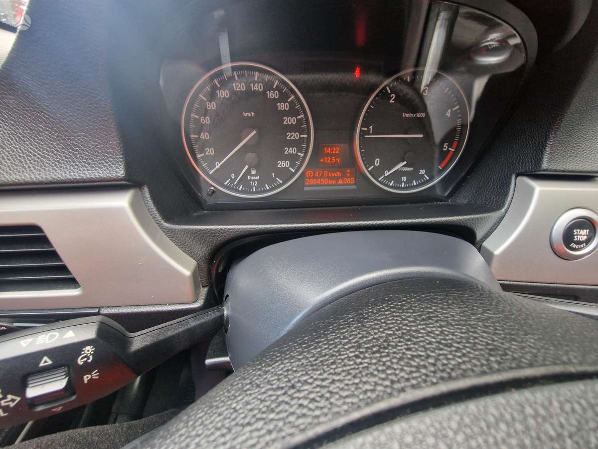 BMW 320 2008 — photo 15